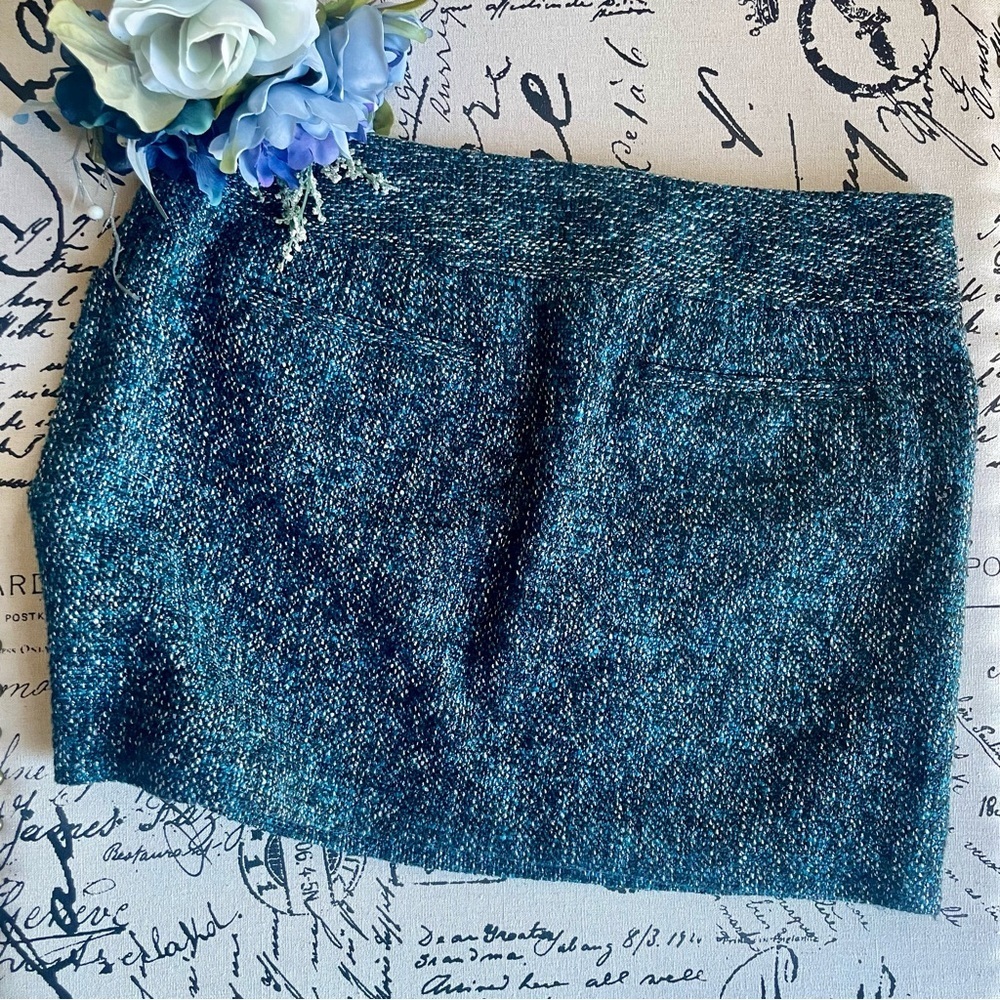 LOFT Ann Taylor Boucle Tweed Mini Button Skirt Size 12 - Picture 2 of 4